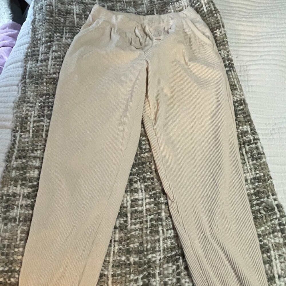 Hyba Ribbed Jogger Pants – Beige / Cream – Size M
